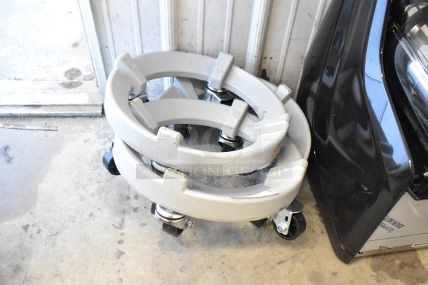 Brand new metal bowl dolly with commercial casters. Scratch and dent condition. Durable, stackable design.