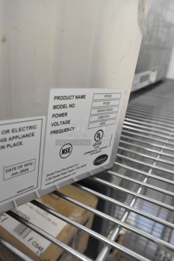 BRAND NEW Globe PF32E Stainless Steel Countertop Electric Fryer, 2 Bay, 2 Baskets, 208-240V, 1 Phase, UL/NSF Listed, Scratch and Dent.