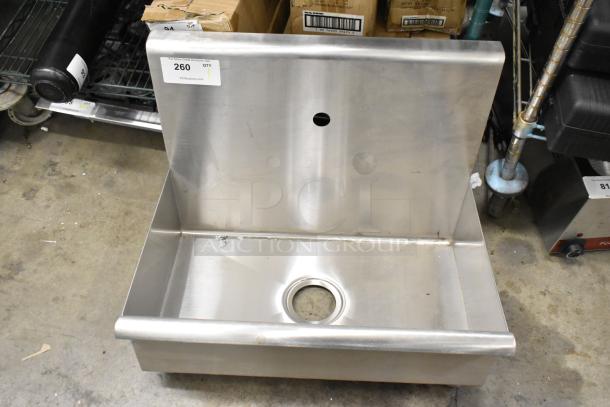 Stainless steel wall mount sink, single bay, scratch and dent, new, missing one bracket.