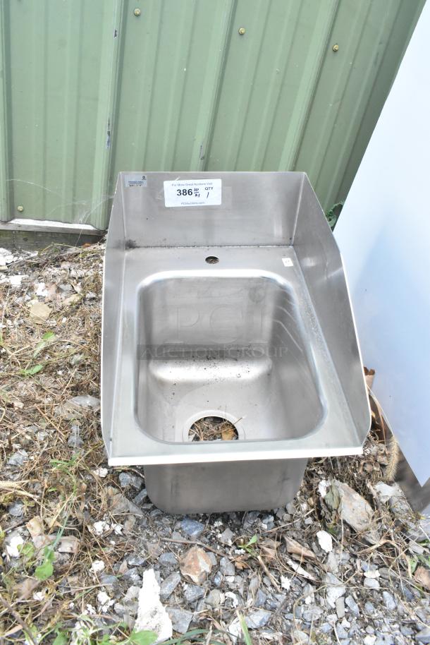 New Advance Tabco DI-1-10SP stainless steel sink, 10"x14"x10" bowl, 6" side splash, minor scratches, auction tag visible.