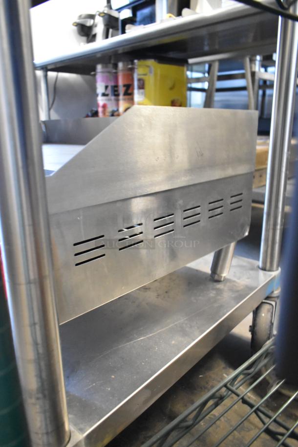 BRAND NEW Avantco 177EG30N 30" stainless steel electric griddle, scratch and dent, 208/240V, 1 Phase, countertop model.