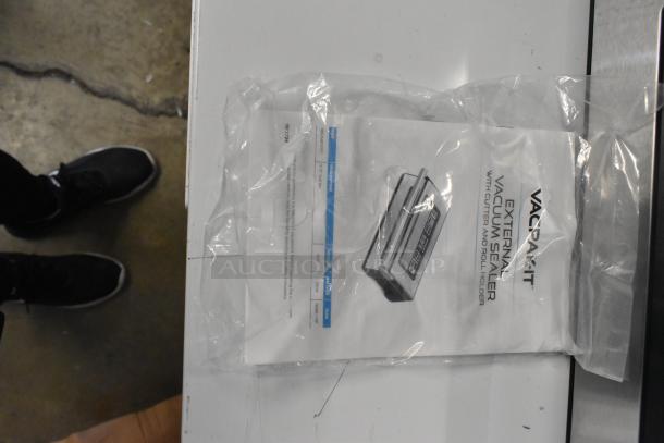 VacPak-It 186VSM12PRO vacuum sealer packaging. Features 12" seal bar, cutter, and roll holder. 120V, 1 phase.