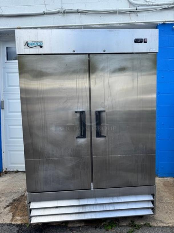 AVANTCO 178A49RHC solid door refrigerator, stainless steel, on casters, tested & working, 115V, dual doors.
