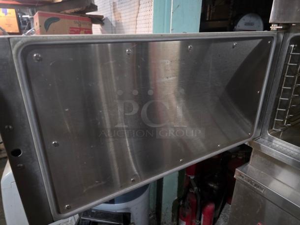 Vulcan-Hart VS3616GE Natural Gas Convection Steamer, 300,000 BTU. Stainless steel, good condition, visible interior.