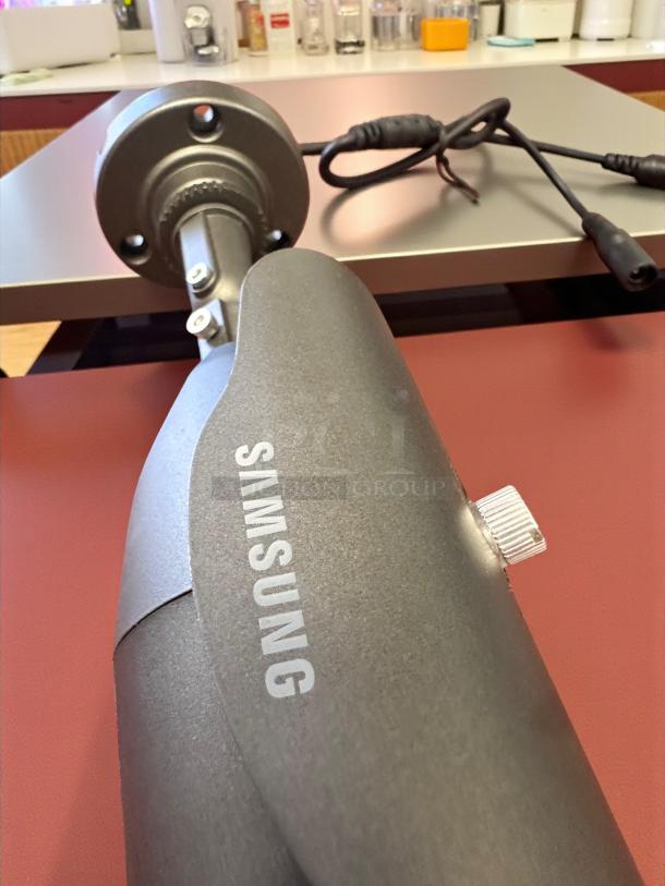 Samsung Outdoor Security Camera in superb condition, featuring infrared night vision, 12V DC power, fully tested and working.