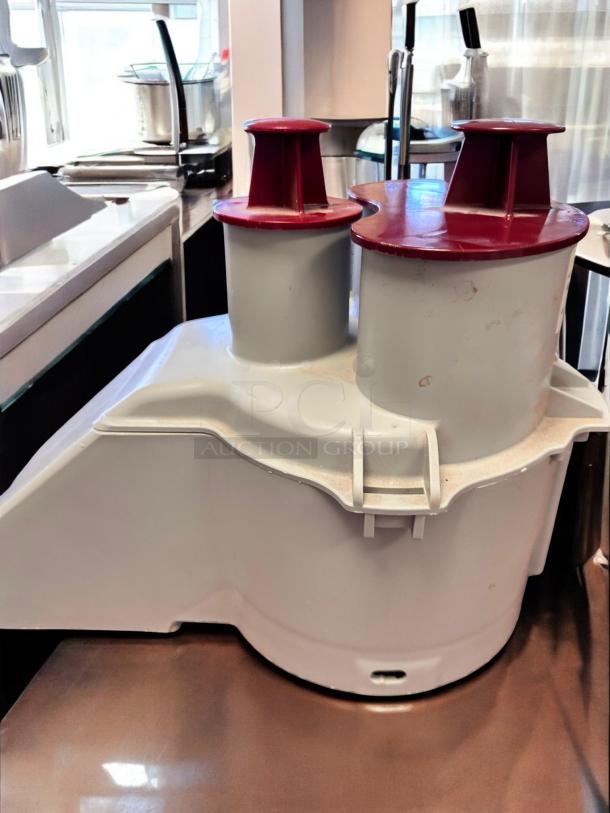 Pristine Robot Coupe Continuous Feed Attachment with pusher & grating disc; model for R2/R2N/R301, fully tested.