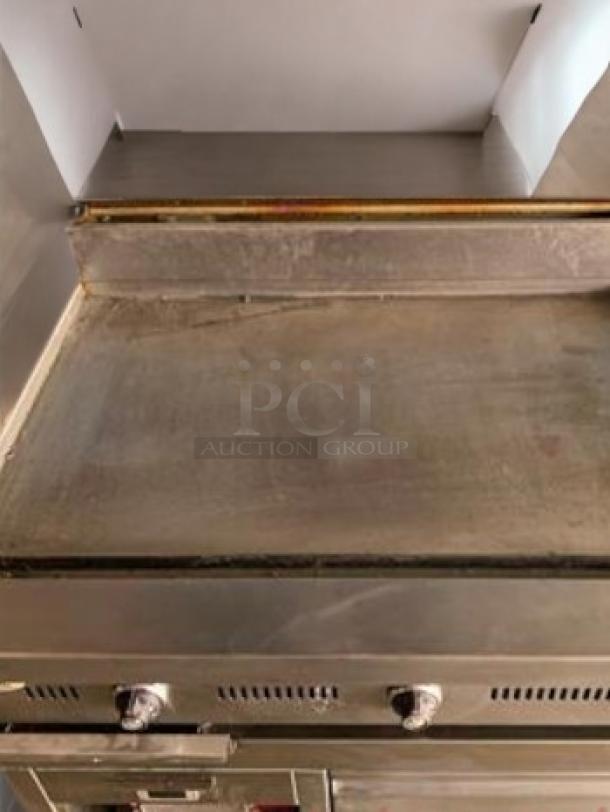 Immaculate Jade Range JTRH-24-Titan 24" gas griddle with refrigerated base, fully tested, stainless steel, 120V, excellent condition.