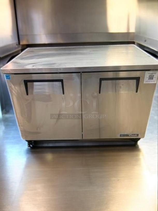 True TUC-48-HC undercounter refrigerator, superb condition, 2-door, stainless steel, fully tested, 115V, by True Manufacturing.