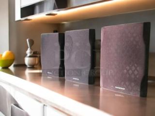 Onkyo SKB-540 surround sound speakers, set of 3, in great condition. Includes left, right, and center speakers, 130W, fully tested.