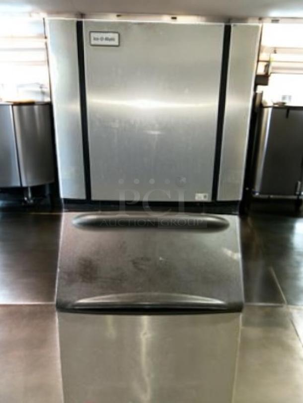 Ice-O-Matic CIM0836MA5 modular air-cooled ice maker, outstanding condition, 900 lbs/day output, 208-230V, fully tested.
