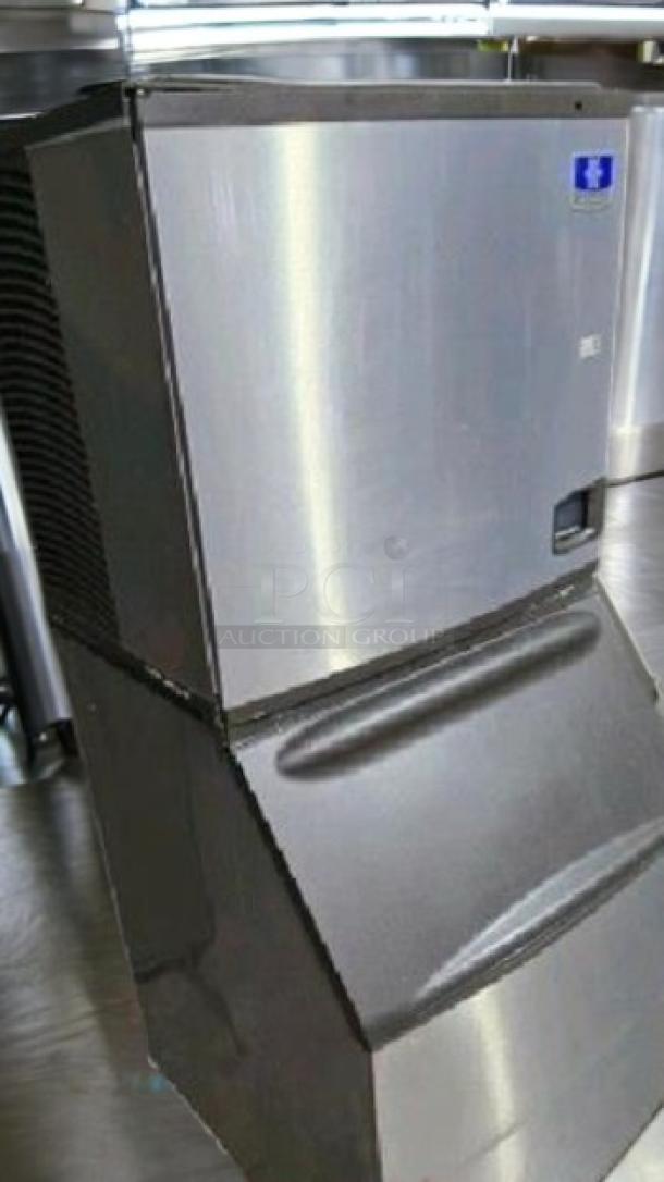 Manitowoc IYT0900A-261 Indigo NXT Series air-cooled ice machine with bin, stainless steel, tested, outstanding condition.