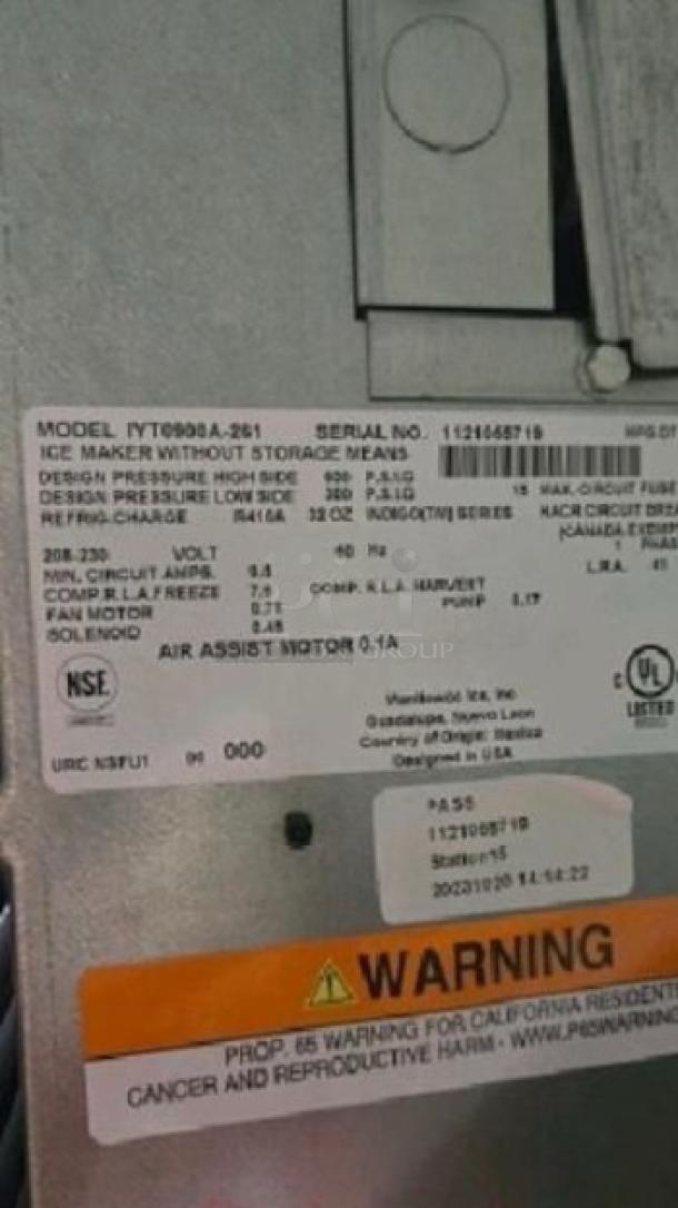 Manitowoc IYT0900A-261 ice machine label, showing model, serial number, and UL certification. 208-230V, air-cooled.