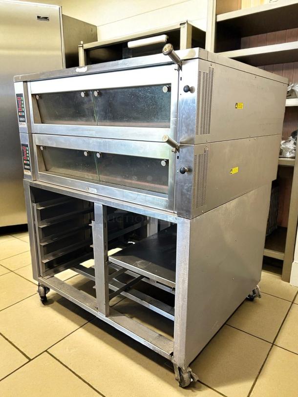 Hobart OV400W-2 electric bakery oven, 2 decks, in excellent condition, stainless steel, tested and working, 220v, 3ph.