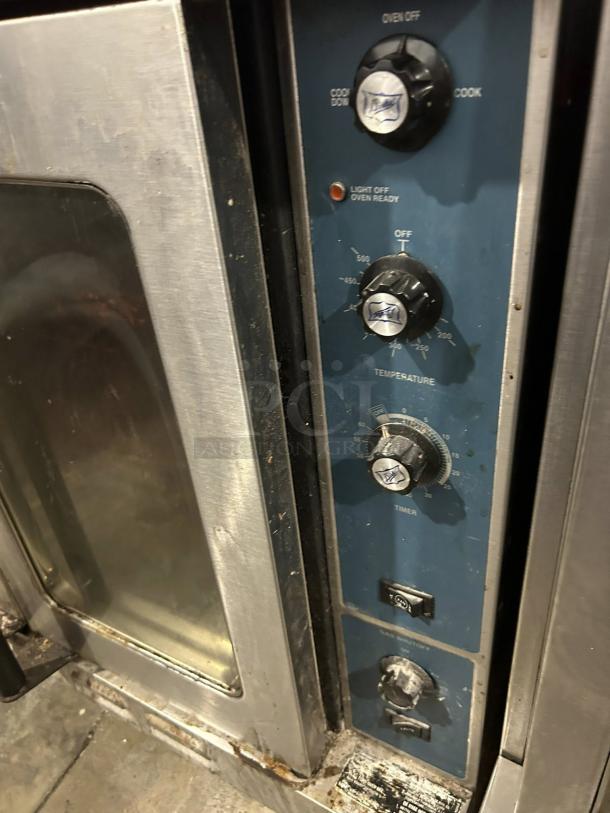 Duke E102-G double full-size natural gas convection oven, 40,000 BTU, control panel view, tested and working condition.