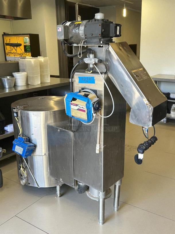 Hobart WPS1200 Waste System, excellent condition, electric 208v, 3-phase, tested and working, industrial kitchen equipment.