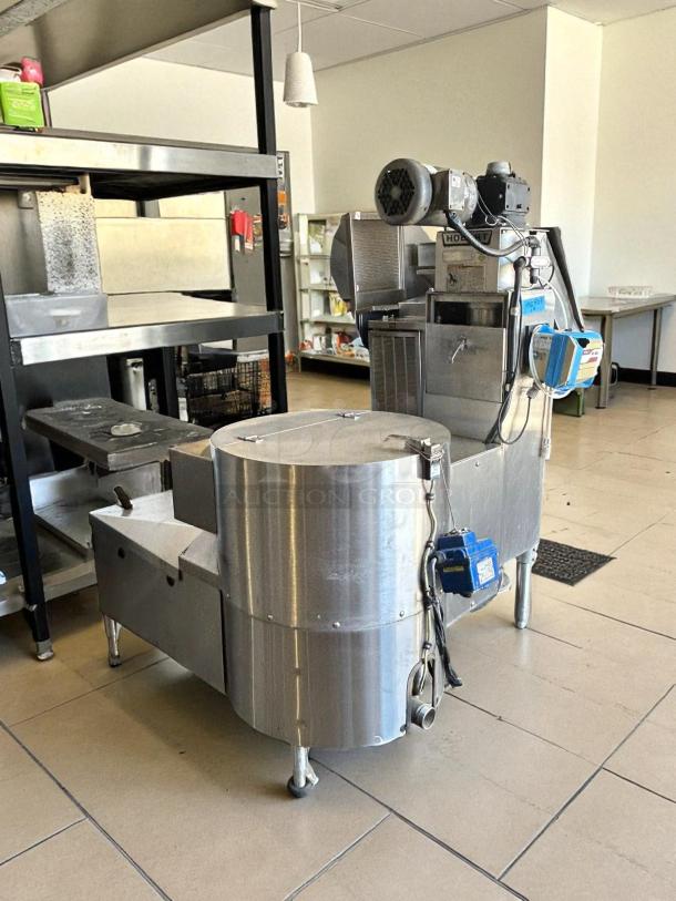 Hobart WPS1200 Waste System, excellent condition, stainless steel, electric 208v. 3ph., tested and working in kitchen setting.