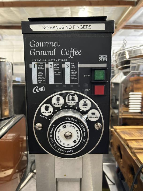 Curtis GSG-3BLK automatic coffee grinder, digital interface, 2.5 lb hopper, tested, working condition, model GSG, grind settings shown.