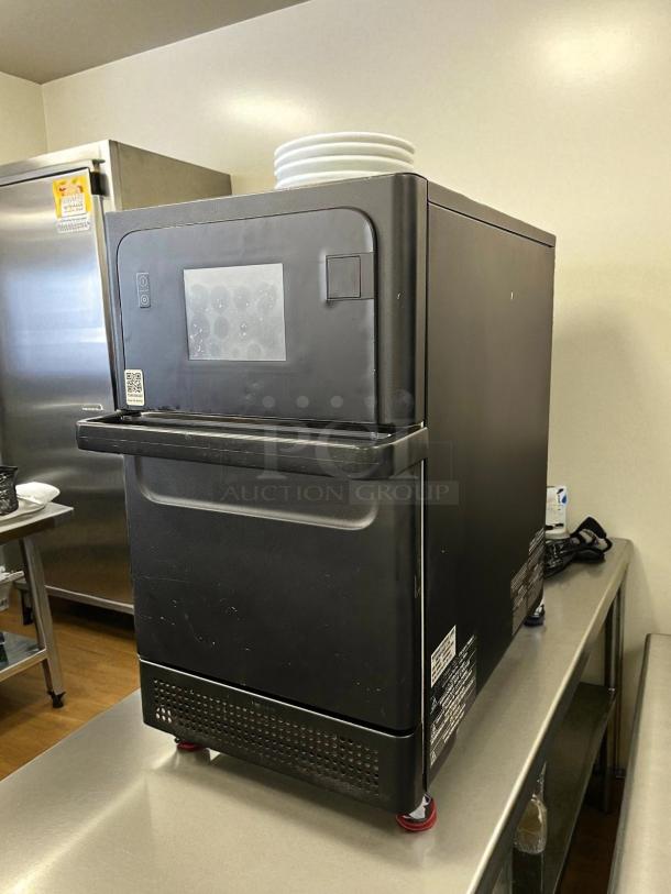 Merrychef eikon E1S high-speed countertop microwave convection oven, 208-240v, tested, working condition, black finish.