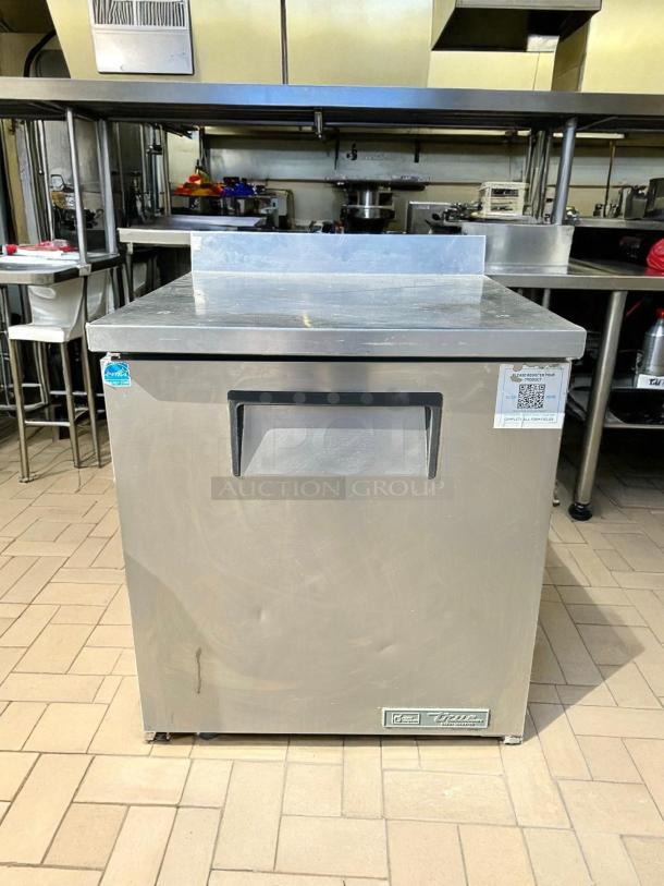 True® TWT-27-HC stainless steel worktop refrigerator, solid door, 2-shelf, 6.5 CF, great condition, tested and working.