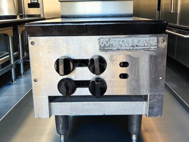 American Range ARSP-18-2 stock pot stove, 18" wide, two low profile 3-ring burners, excellent condition, tested working.