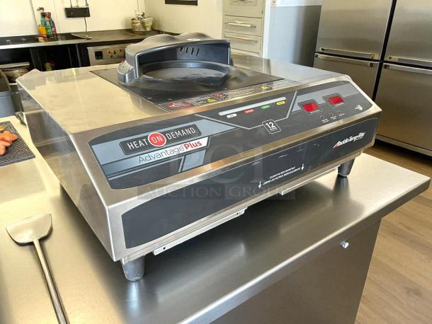Aladdin Temp-Rite ADV700 Heat On Demand Advantage Plus Activator in stainless steel, tested and working, 208-240V, digital display.
