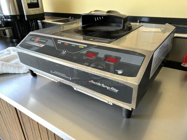 Aladdin Temp-Rite ADV700 Heat On Demand Activator, stainless steel, tested working condition, LED display, 208-240V.