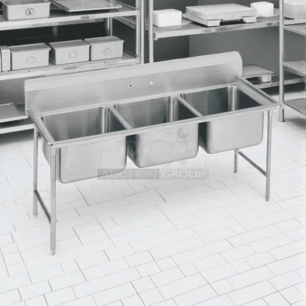 Advance Tabco T9-3-54 Regaline three-compartment stainless steel sink in excellent condition, tested and working.