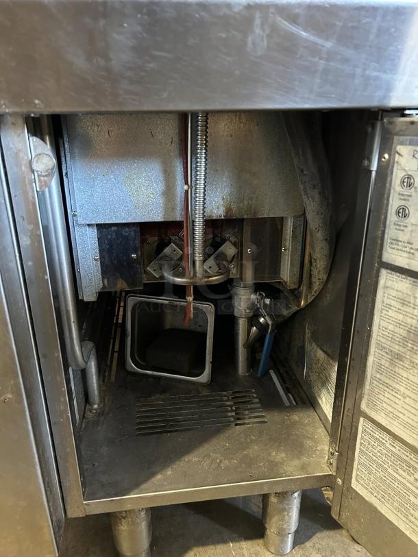 Rosito Bisani CPG1 12 Gallon Pasta Cooker, gas dual burners, visible inner components, tested working condition.