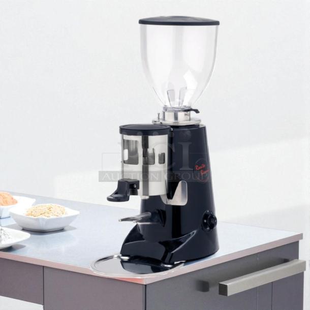 Rosito Bisani F5GM espresso grinder, excellent condition, 3.3 lbs hopper, semi-automatic, cast aluminum, tested and working.