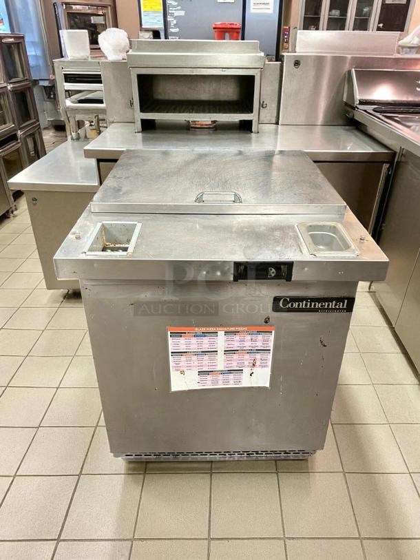 Continental SW27N12M 27" 1-Door Refrigerated Sandwich Prep Table, holds 12 pans, excellent condition, tested, working.