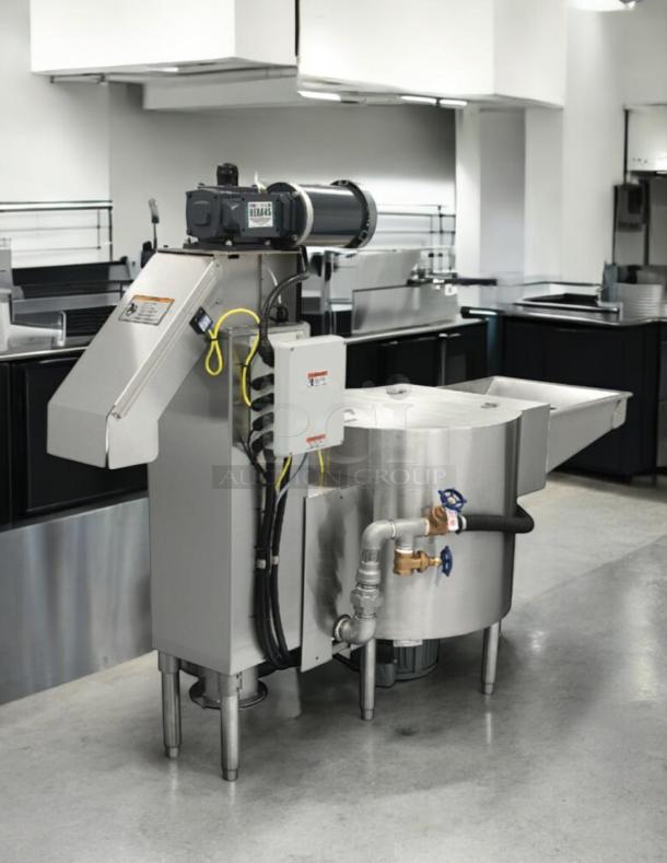 Superb condition Hobart WPS-1260 Waste Pro Pulper/Extractor, 208/230V, fully tested, stainless steel, industrial design.