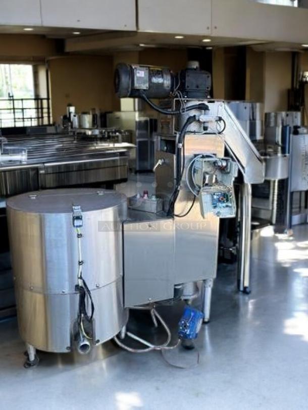 Hobart WPS-1260 Waste Pro Pulper/Extractor in superb condition, stainless steel, 208/230V, fully tested and working.