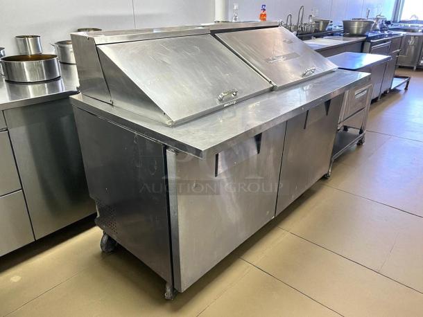 True TSSU-60-24M-B-ST-HC sandwich/salad unit, excellent condition, solid doors, hydrocarbon refrigerant, tested working.