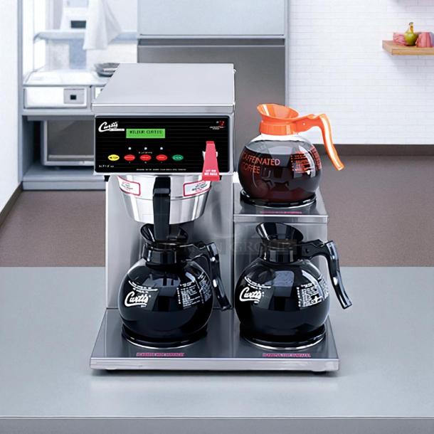 Curtis Alpha 3DR Coffee Brewer with 3 lower warmers, in great condition, 120/220V, tested and working.