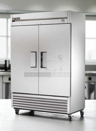 Excellent Condition - True T-49-HC Reach-In Solid Swing Door Refrigerator with Hydrocarbon Refrigerant - Tested and Working! - Item #1214391