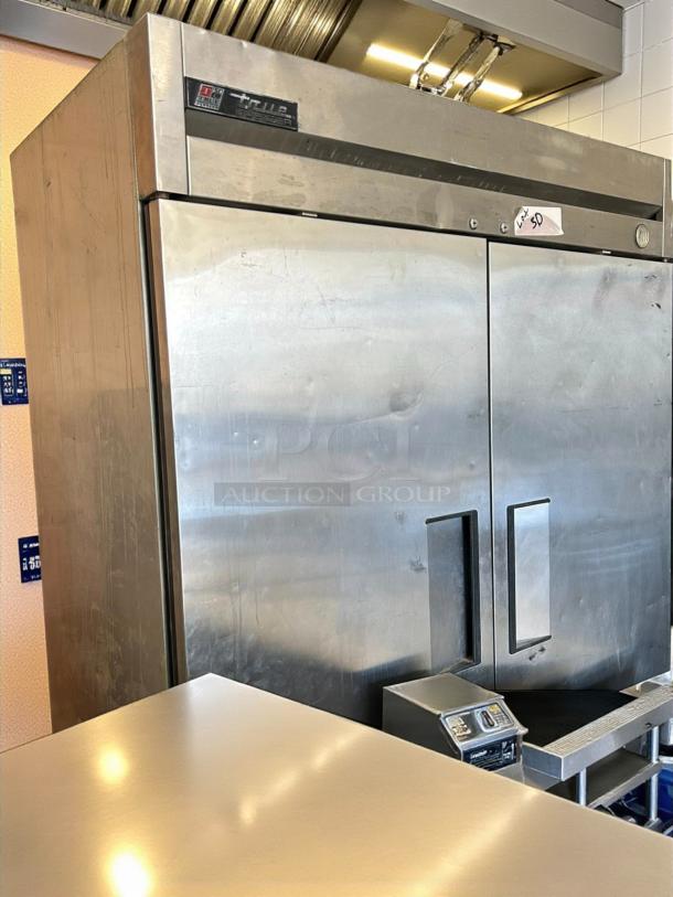 True T-49-HC reach-in refrigerator, stainless steel, solid swing doors, excellent condition, hydrocarbon refrigerant.