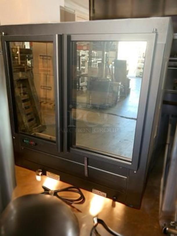 Pristine Nemco Hot & Fresh Display Merchandiser. 3-tier heated cabinet, 120V. Fully tested, excellent condition.