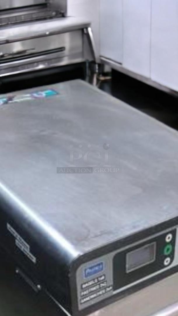 Prática Chef Express high-speed oven, outstanding condition, 208/240V, fully tested and working, model label visible.