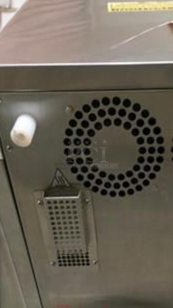 Prática Chef Express high-speed oven, outstanding condition, 208/240V, fully tested, ventilation detail visible.