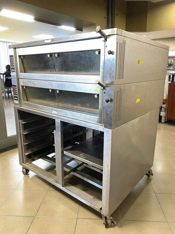 Hobart OV400W-2 two-deck bakery oven, electric, 220v, 3ph, in excellent condition, tested and working, stainless steel exterior.