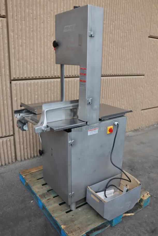 BRAND NEW ProCut KS-120 120" Blade Vertical Band Meat Saw, 220V, 3 hp. Slight scratches, S/N: B25-151409. Floor model.