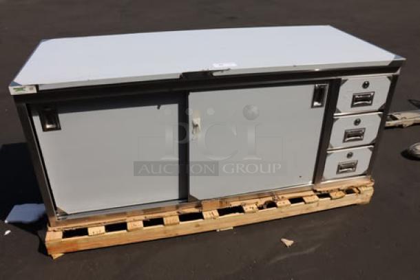 Regency 600EBT3072R table, 30"x72", 16-gauge type 304 stainless steel, enclosed base, sliding doors, drawers, scratch-n-dent.