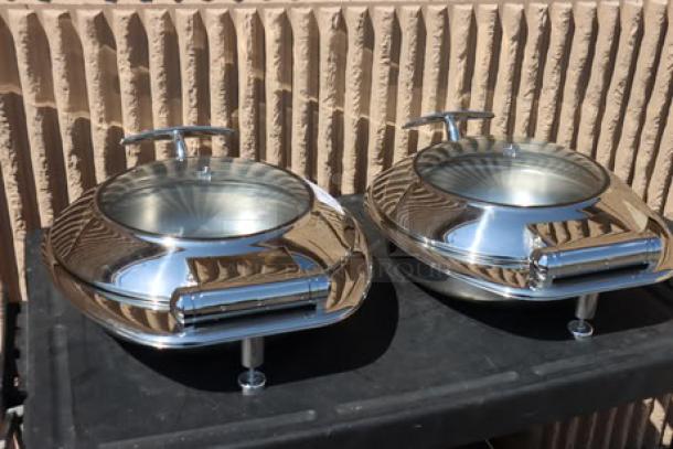 Acopa Voyage 6 Qt. Round Stainless Steel Induction Chafer, glass top, soft-close lid, model 407IND6CHAF, new condition.