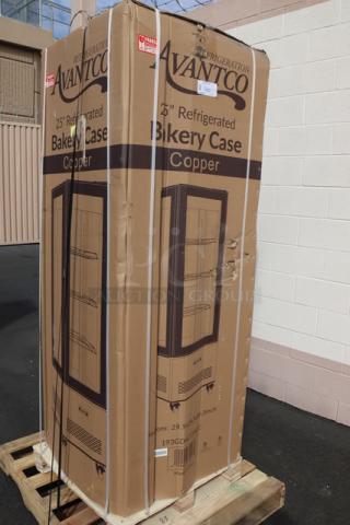 Brand new Avantco GD4C-15-HC copper display case in box. Model 193GD4C15HCC, glass broken on the left side.