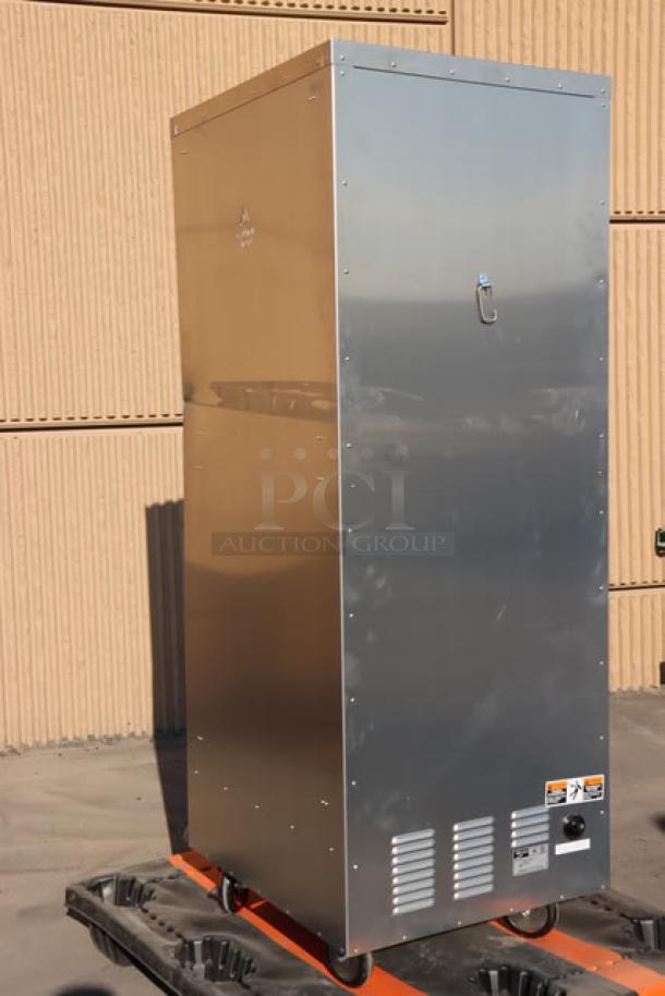 Brand new Metro C519-CFC-4 uninsulated holding/proofing cabinet, clear door, on casters, 120V, 2000W, S/N: C5CME059351.