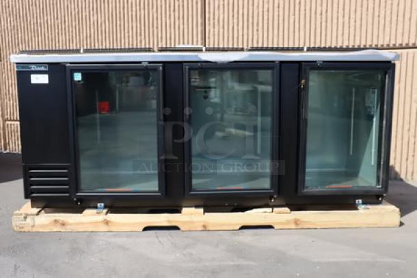 True TBB-4G-HC-LD 90" black back bar refrigerator, glass doors, LED lighting, scratch-n-dent, broken outer glass pane.