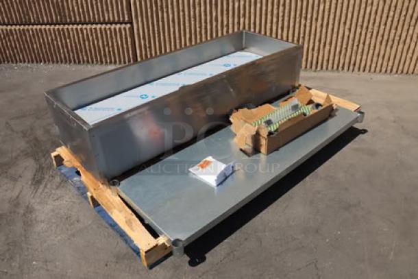 BRAND NEW SCRATCH-N-DENT Eagle Group PCP-4 mobile ice-cooled cold food table, galvanized undershelf, unassembled, 63.5&quot;.