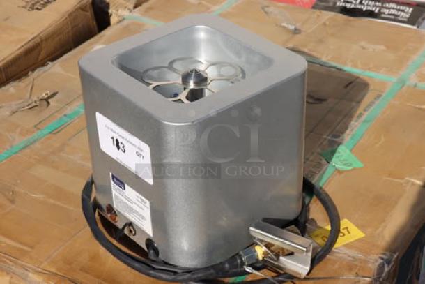 Avantco Ice countertop glass froster/chiller, model 194sqrcgf, 110 volts, new scratch-n-dent condition, serial 063020240023.