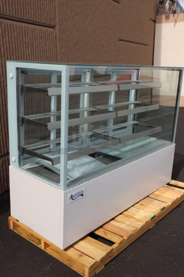 Brand new Avantco BCF-72-HC 70 7/8" white refrigerated bakery display case. Square glass, 115V, 8.5A, 1 Phase. Minor defects possible.