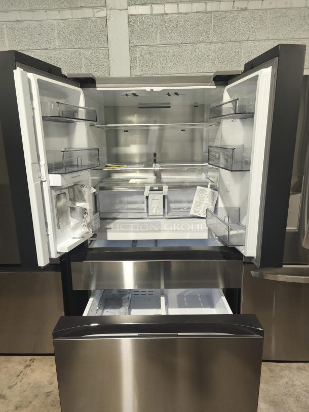 Brand new Samsung Bespoke 4-Door French Door Refrigerator, model RF70F29DER. Features include Inner Beverage Center, FlexZone™ Drawer. Scratch and dent condition. 29 cu ft capacity.